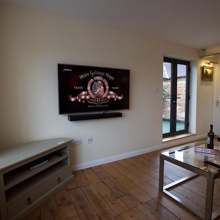 Spacious Apartment With Roof Terrace, Near The Waterfront, Ipswich Bagian luar foto