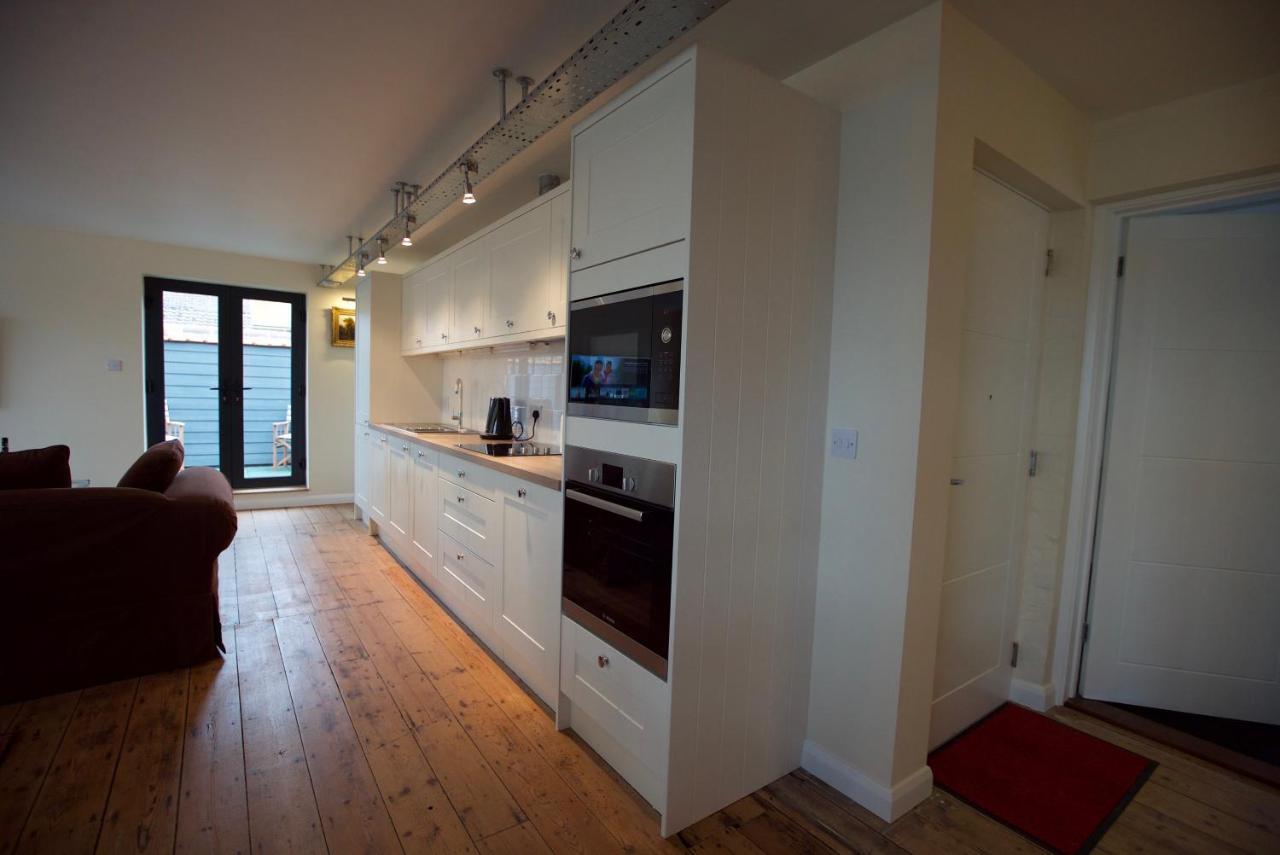 Spacious Apartment With Roof Terrace, Near The Waterfront, Ipswich Bagian luar foto