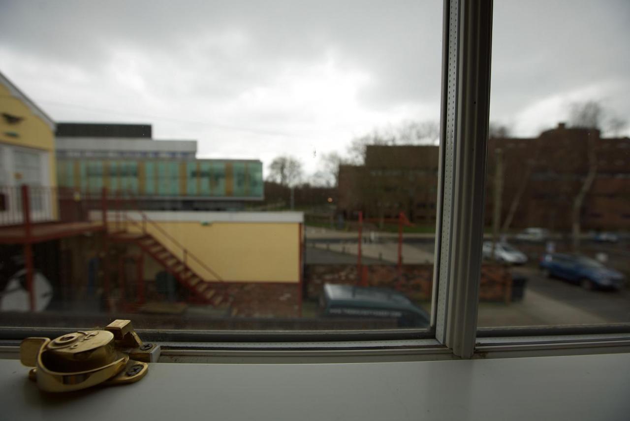 Spacious Apartment With Roof Terrace, Near The Waterfront, Ipswich Bagian luar foto