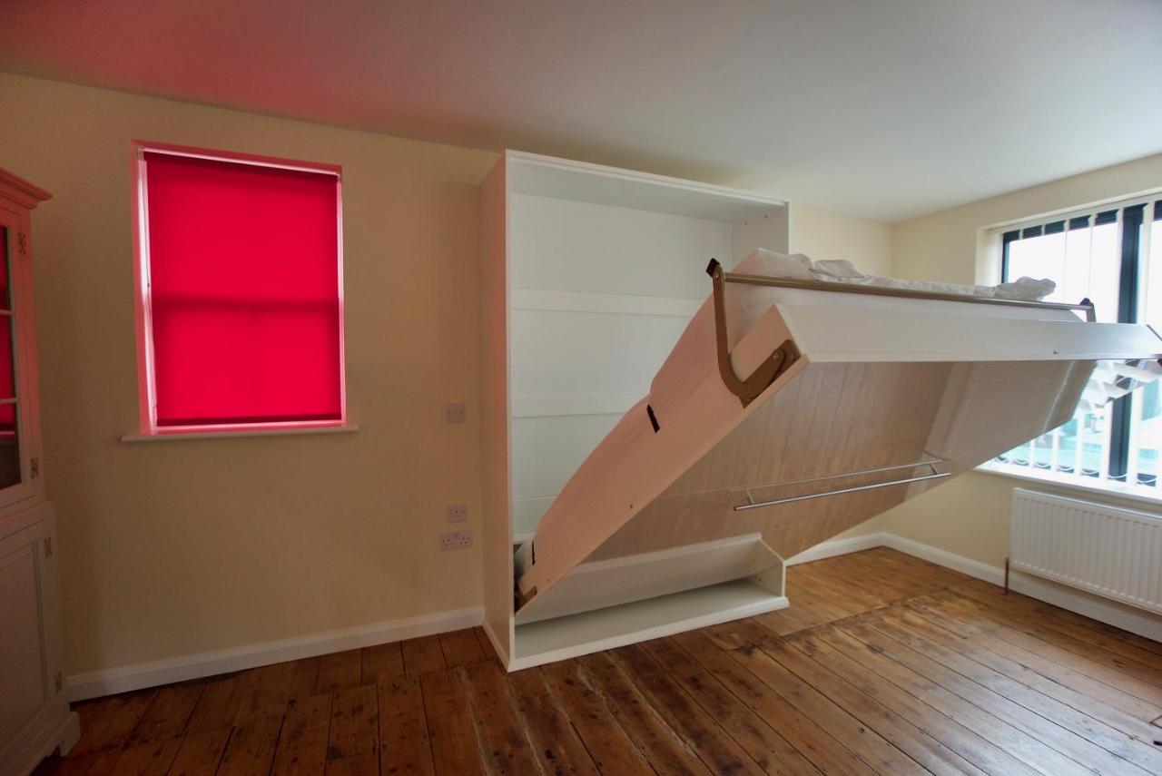 Spacious Apartment With Roof Terrace, Near The Waterfront, Ipswich Bagian luar foto